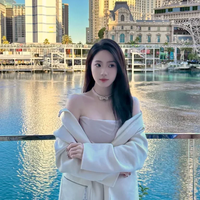 加拿大商务模特